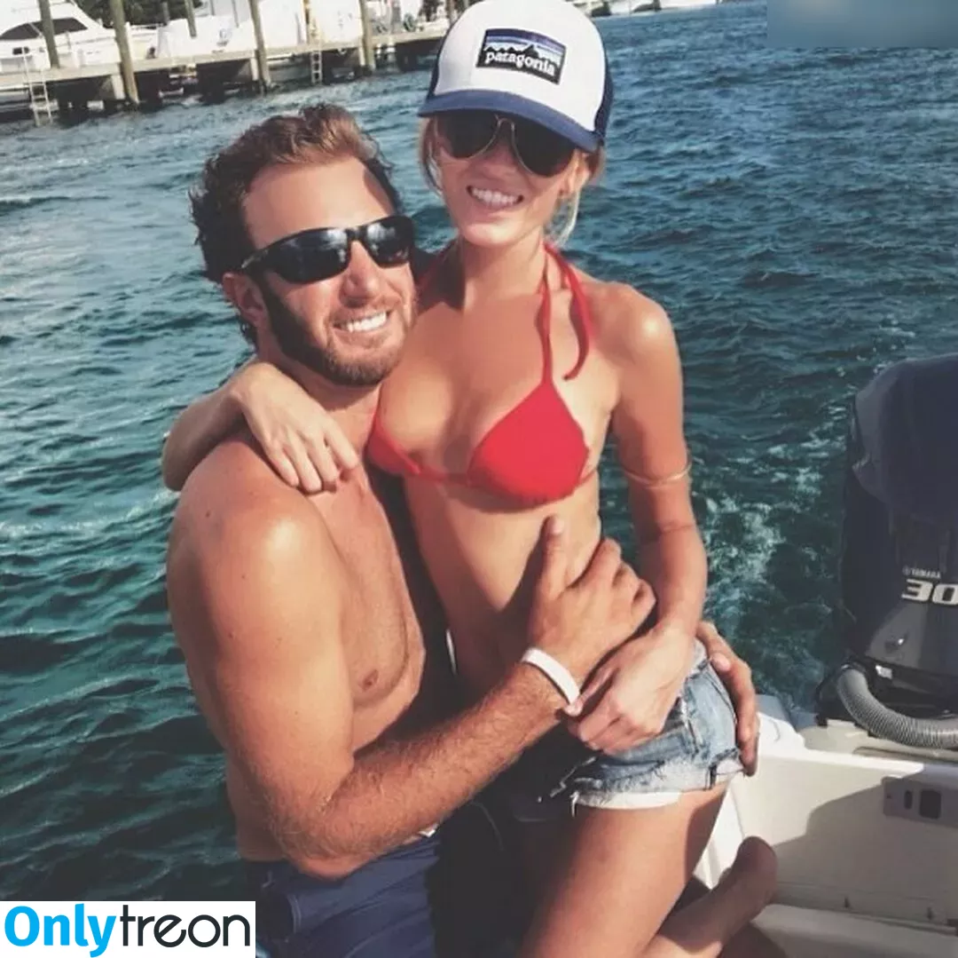 Paulina Gretzky nude photo #0051 (paulinagretzky)