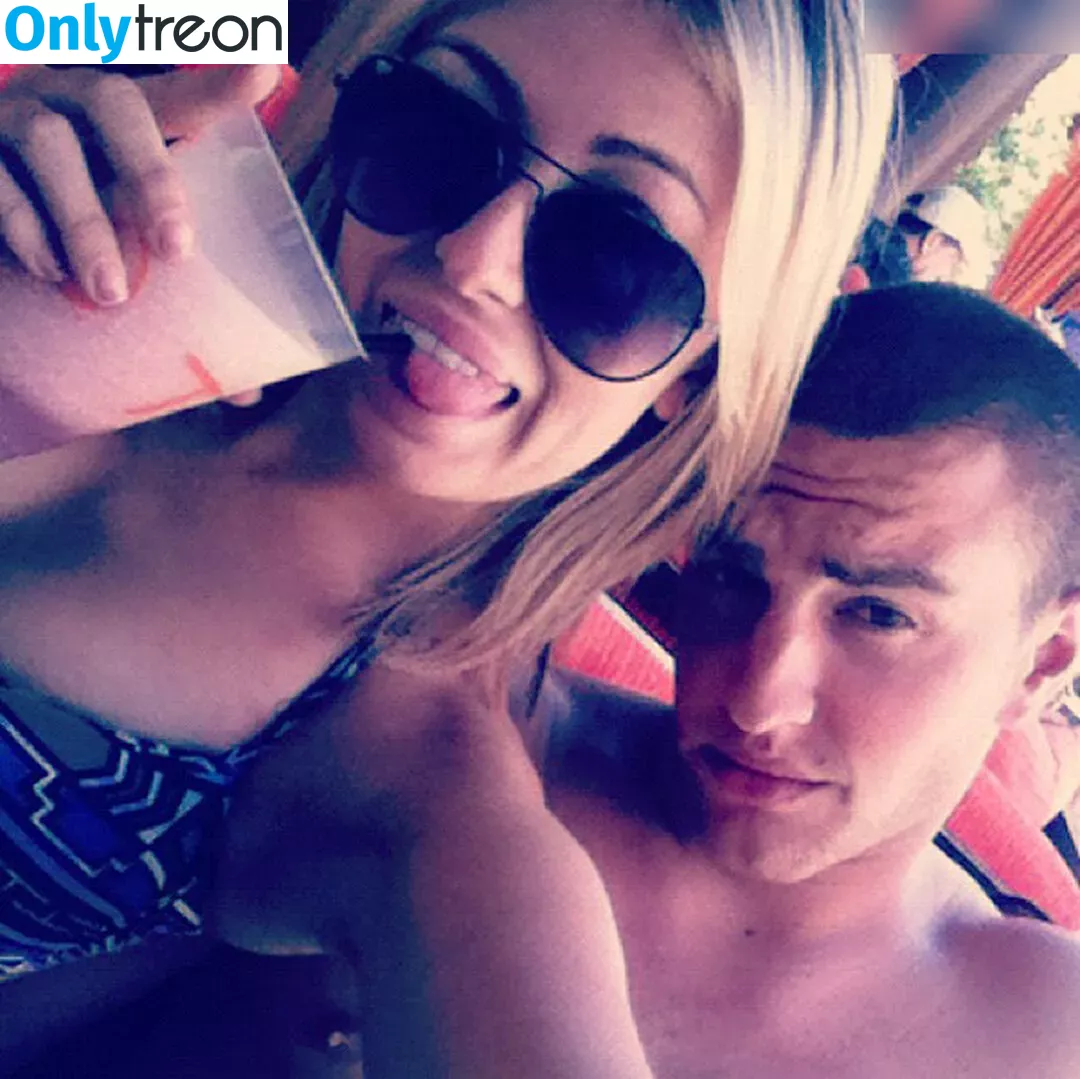 Paulina Gretzky nude photo #0058 (paulinagretzky)