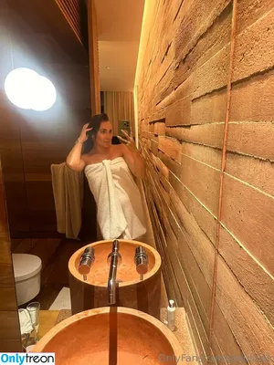 paulinak / paulinaknaak nude photo #0005