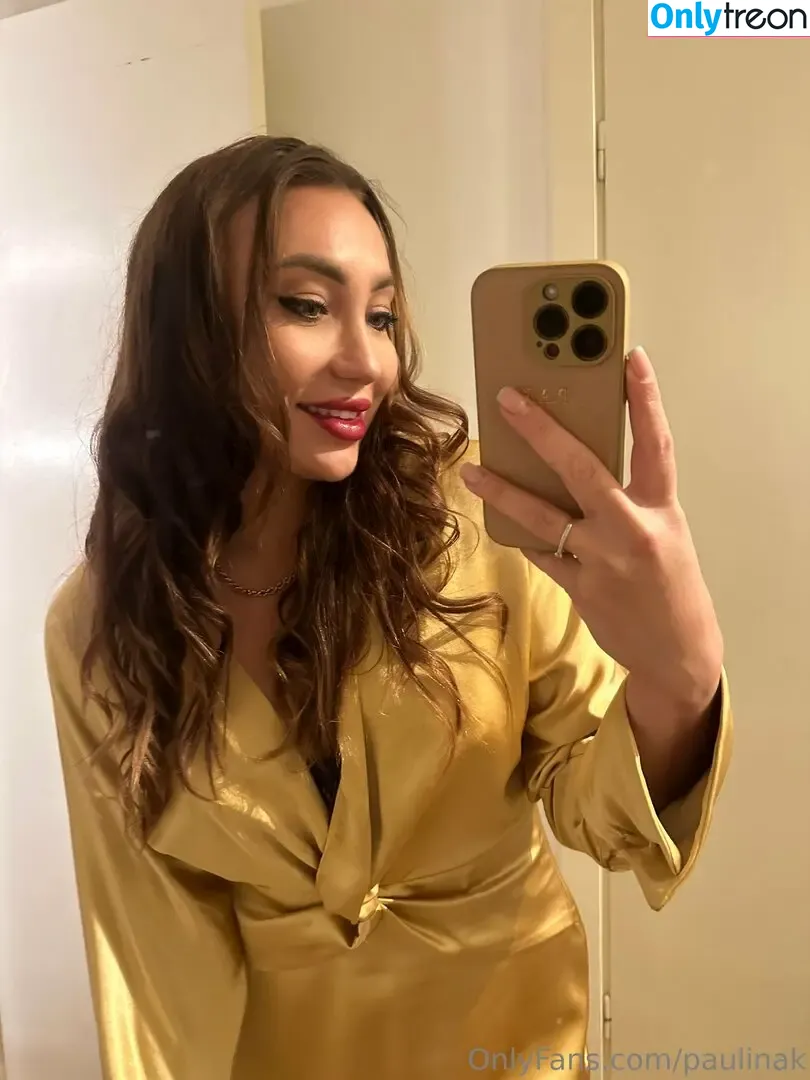 paulinak nude photo #0022 (paulinaknaak)