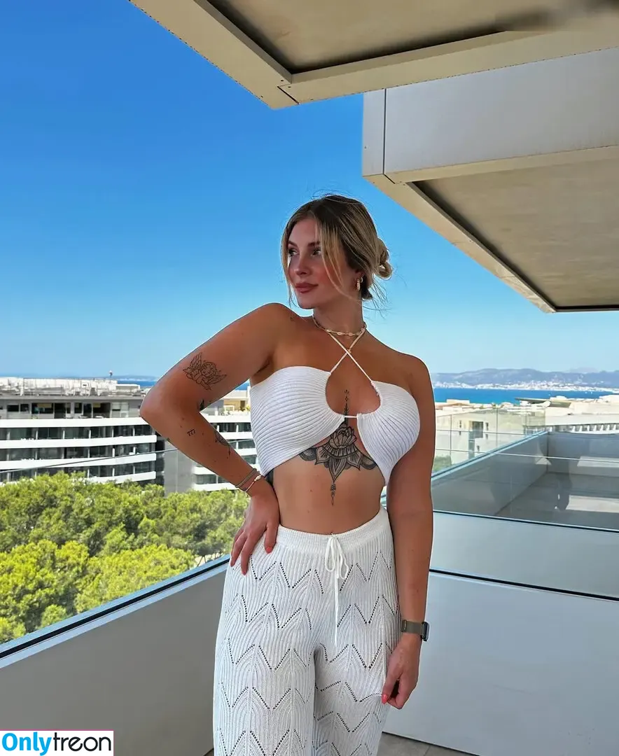 Pauline Caspari nude photo #0031 (paulinecaspari)