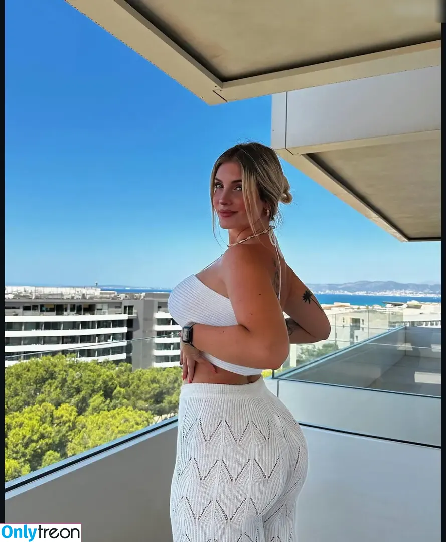 Pauline Caspari nude photo #0033 (paulinecaspari)