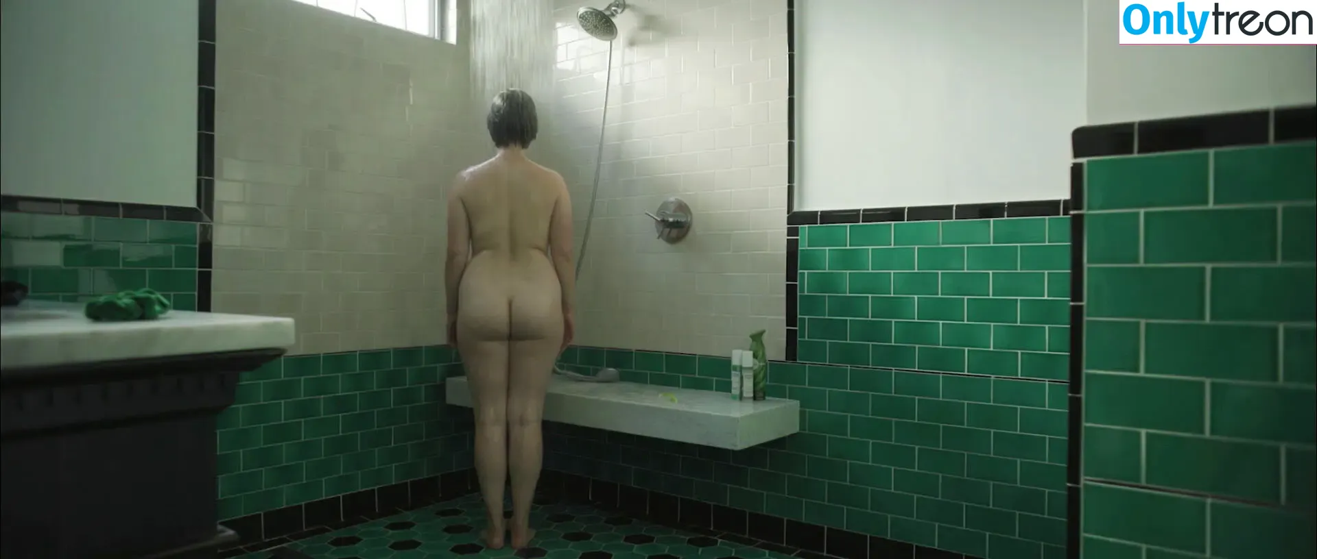 Pauline Chalamet nude photo #0004 (pauline.chalamet)