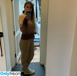 payingformydivorce / Instakat74 nude photo #0102