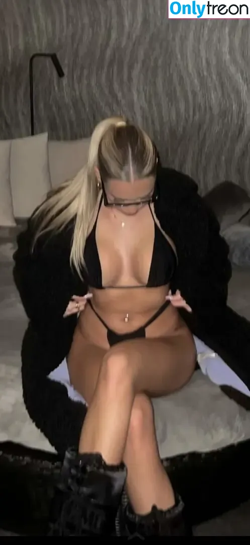 Payton Ramolla голая photo #1056 (sydney.ra)