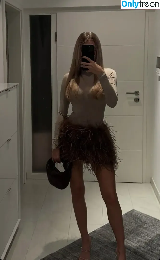 Payton Ramolla голая photo #1086 (sydney.ra)