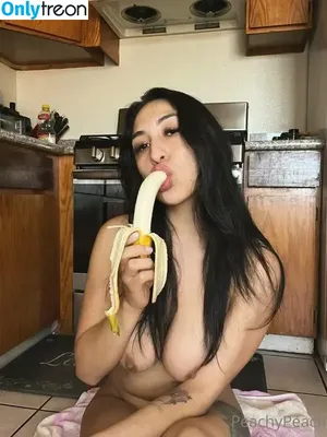 peach.gemini / itspeach_ nude photo #0011