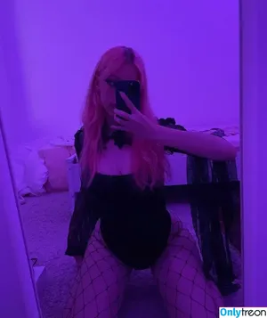 peacheepiee / peachiepiecream nude photo #0010