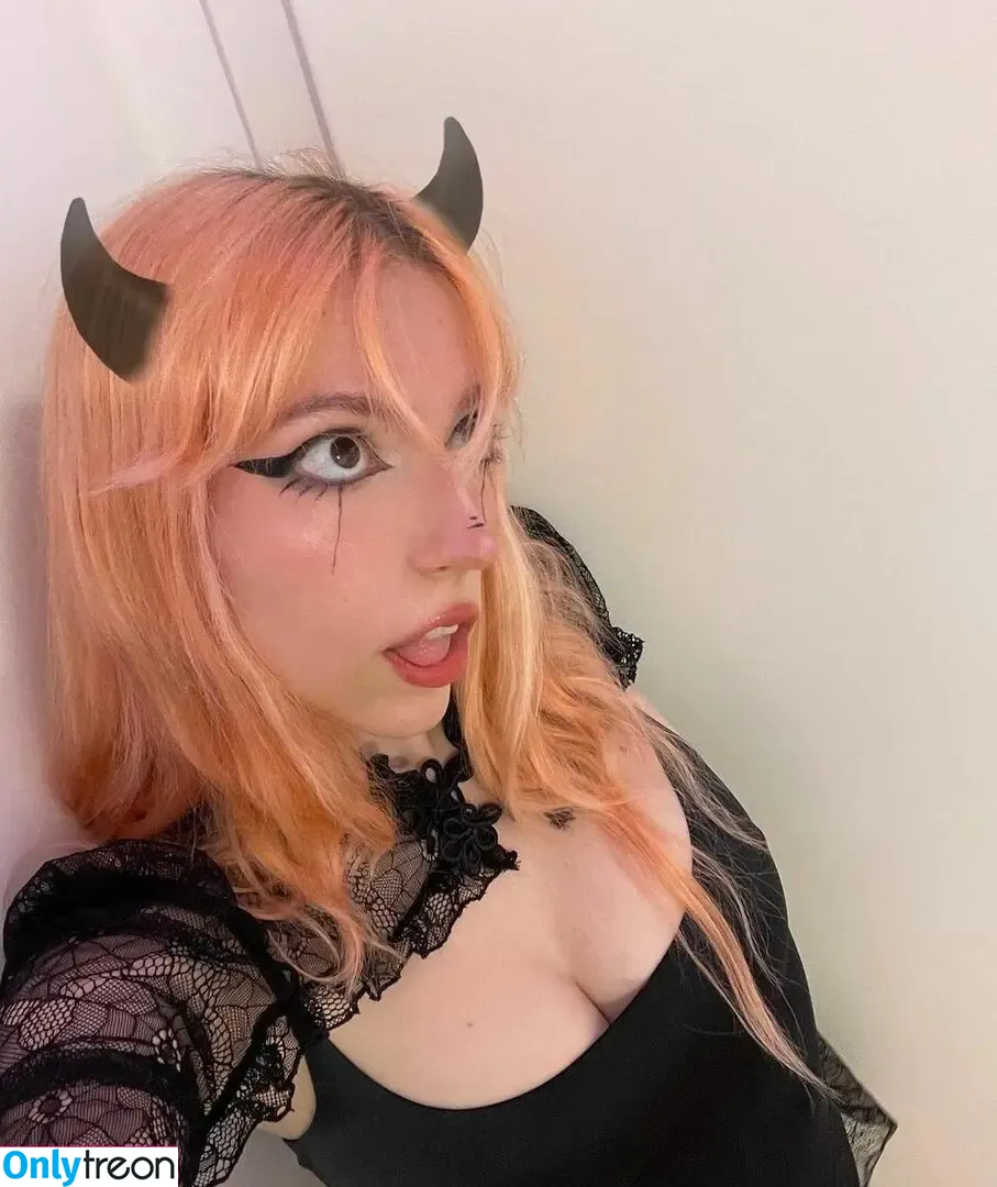 peacheepiee nude photo #0008 (peachiepiecream)
