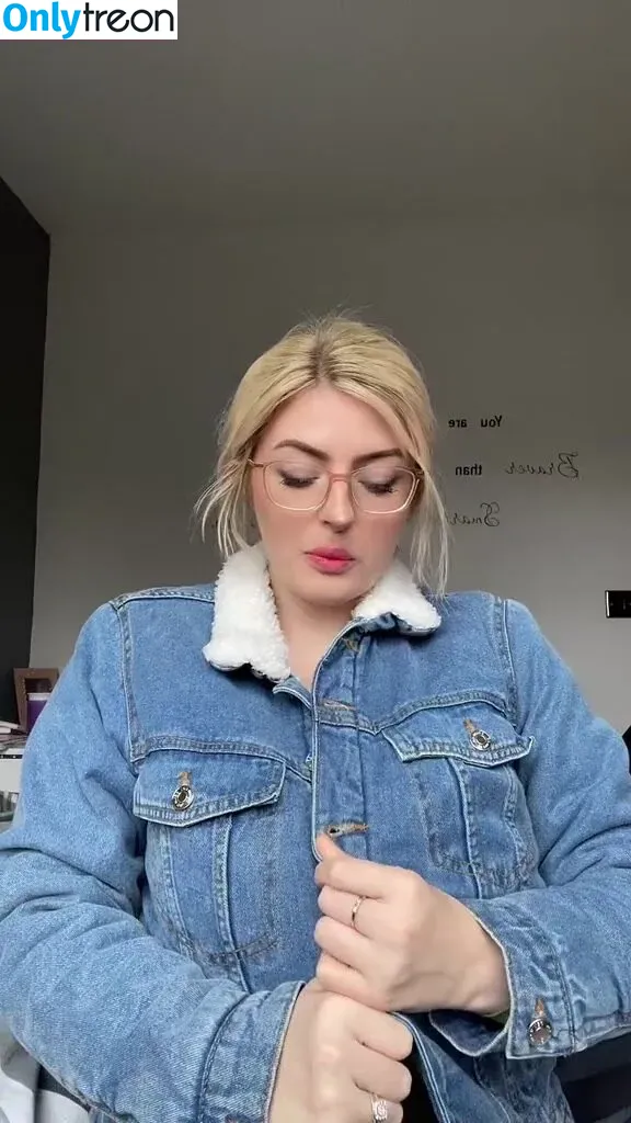 peachnmelons nude photo #0093 (peachnmelonsofficial)