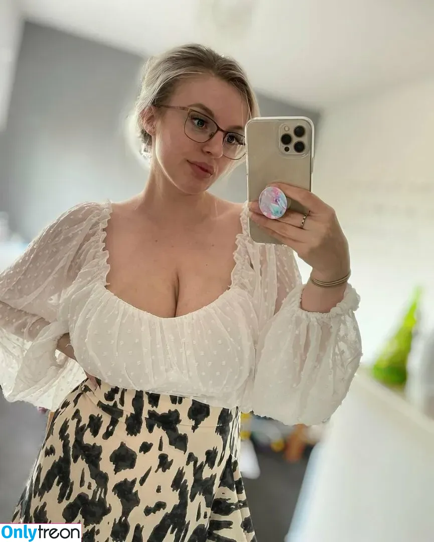 peachnmelons nude photo #0106 (peachnmelonsofficial)