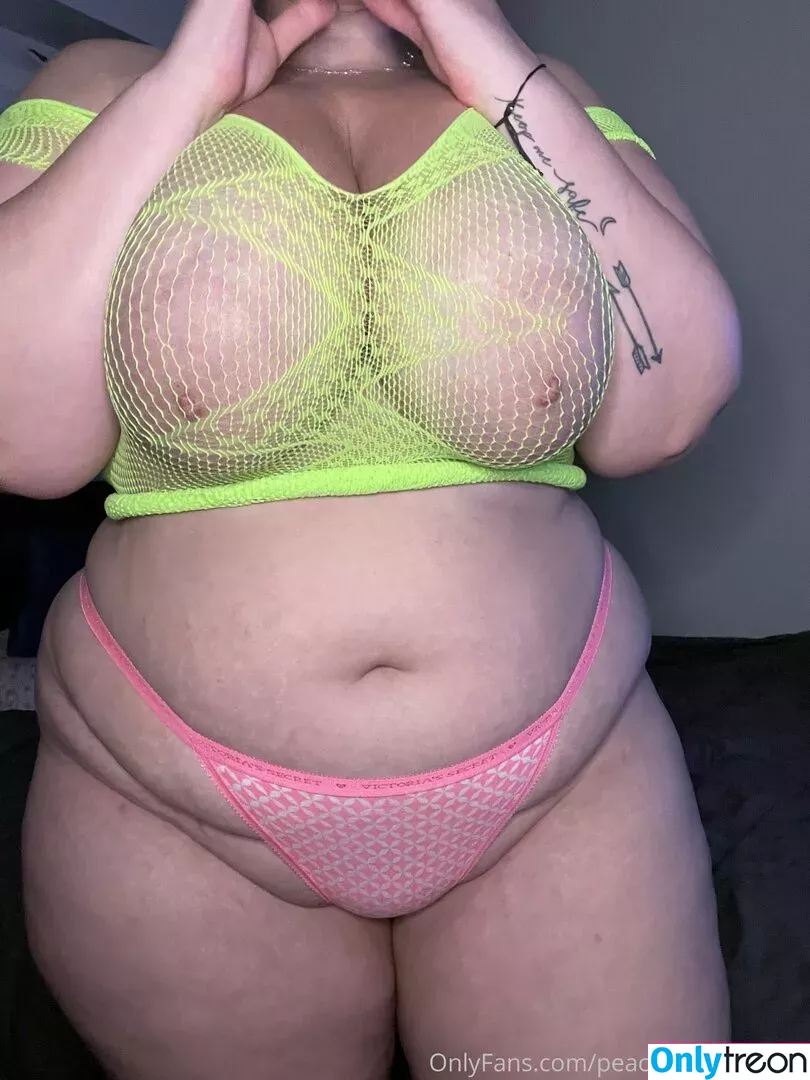peachyinwonderland nude photo #0012 (peachyinwonderlanddd)