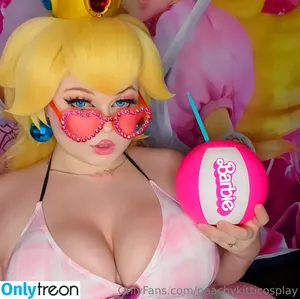 Peachykitticosplay nude photo #0023
