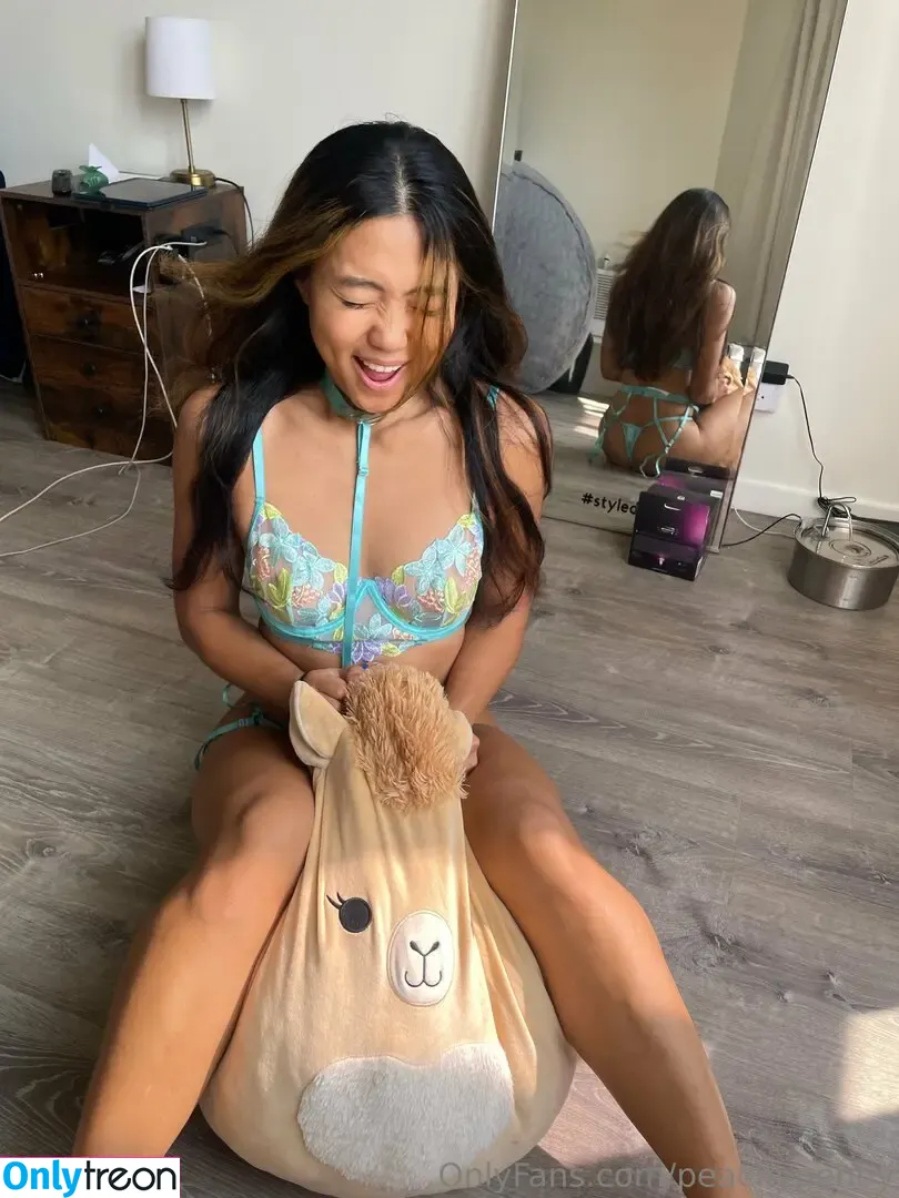 peachypenny nude photo #0122 (peachandpenny)