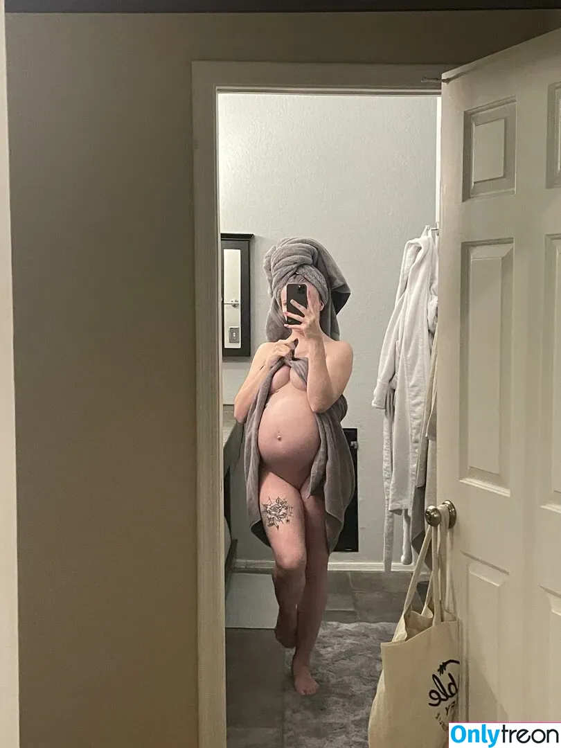 PeachyShea nude photo #0021 (peachysheaa)