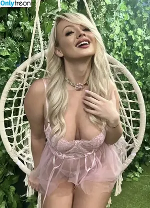 Peachyskye / peachyskyeofficial nude photo #0032