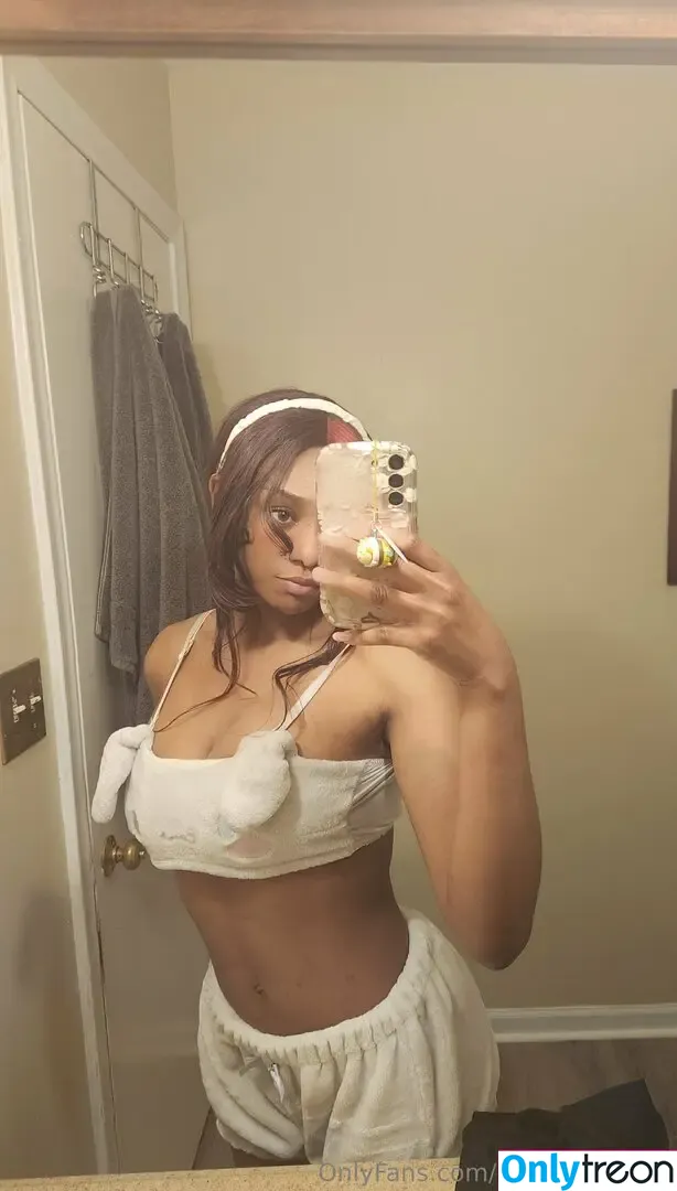 peachysodaaa голая photo #0040 (peachysodaaa)