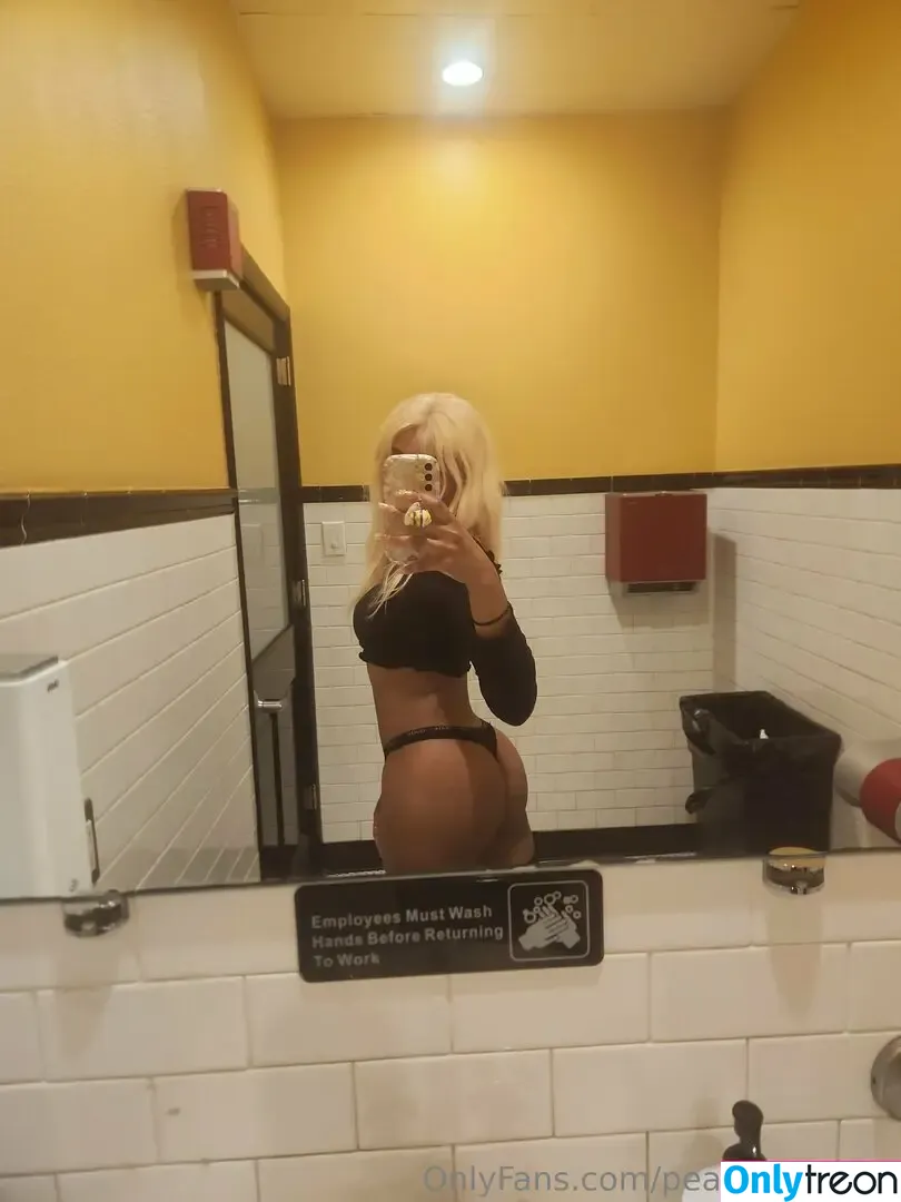peachysodaaa голая photo #0043 (peachysodaaa)