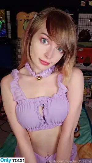 PeachyxDreams / peacchy_dreams / peachy.x.dreams nude photo #0219