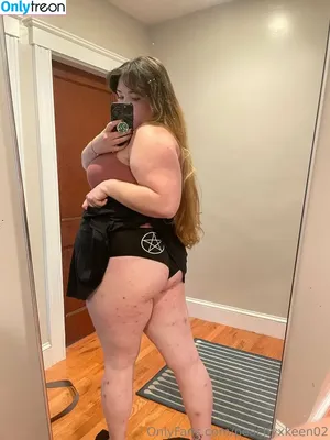 peachyxkeen02 / peachykeen_official nude photo #0071