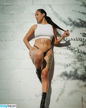 Peachyy Gemini / peachyy.gemini / peachyy_gemini nude photo #0005