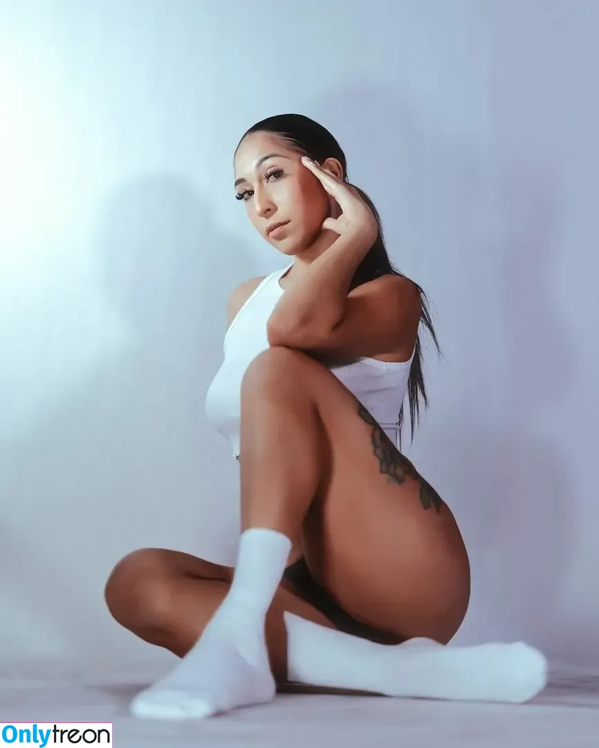 Peachyy Gemini nude photo #0004 (peachyy.gemini / peachyy_gemini)