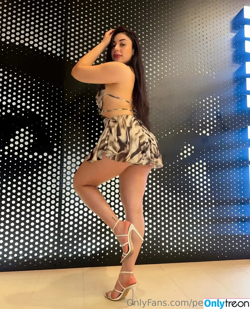 Peachyyleoo nude photo #0063 (Jasminponceee / peachyytown)