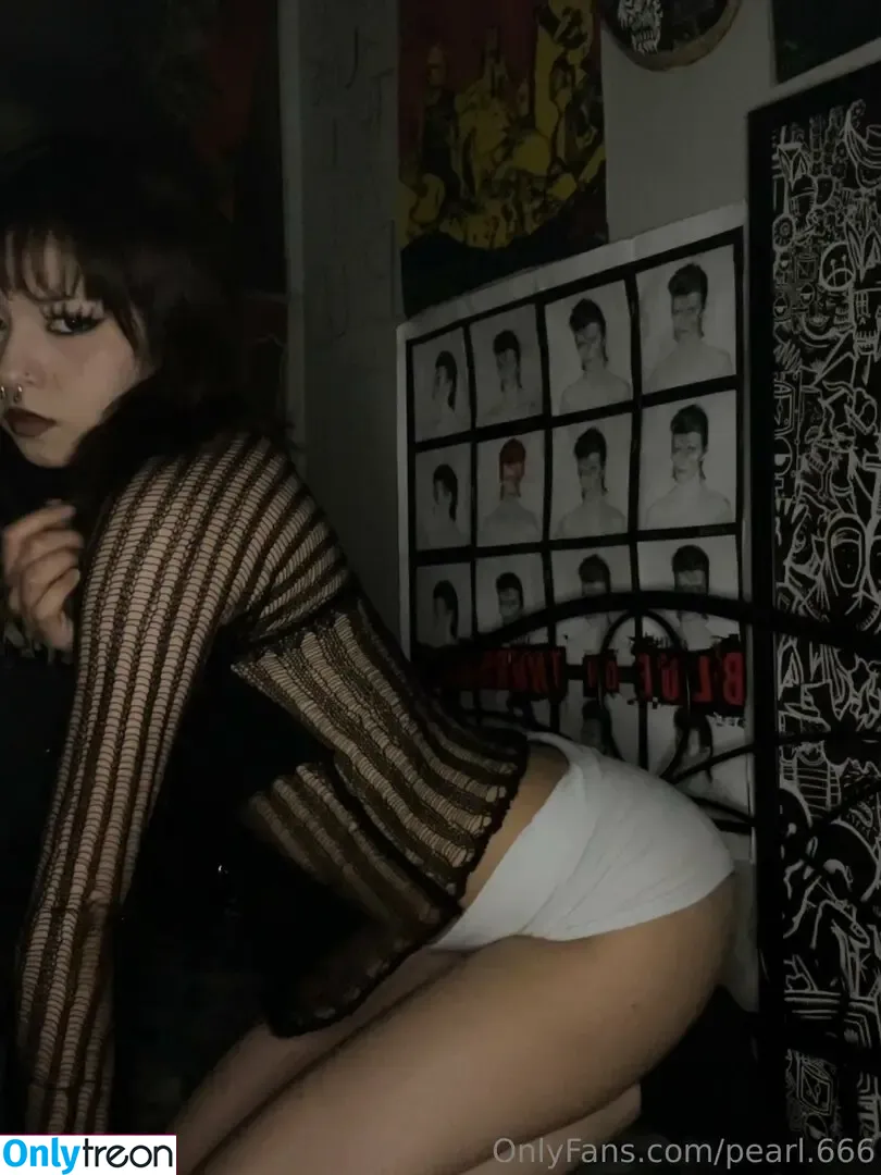 Pearl.666 nude photo #0007 (Pearlvip / x.pearll)