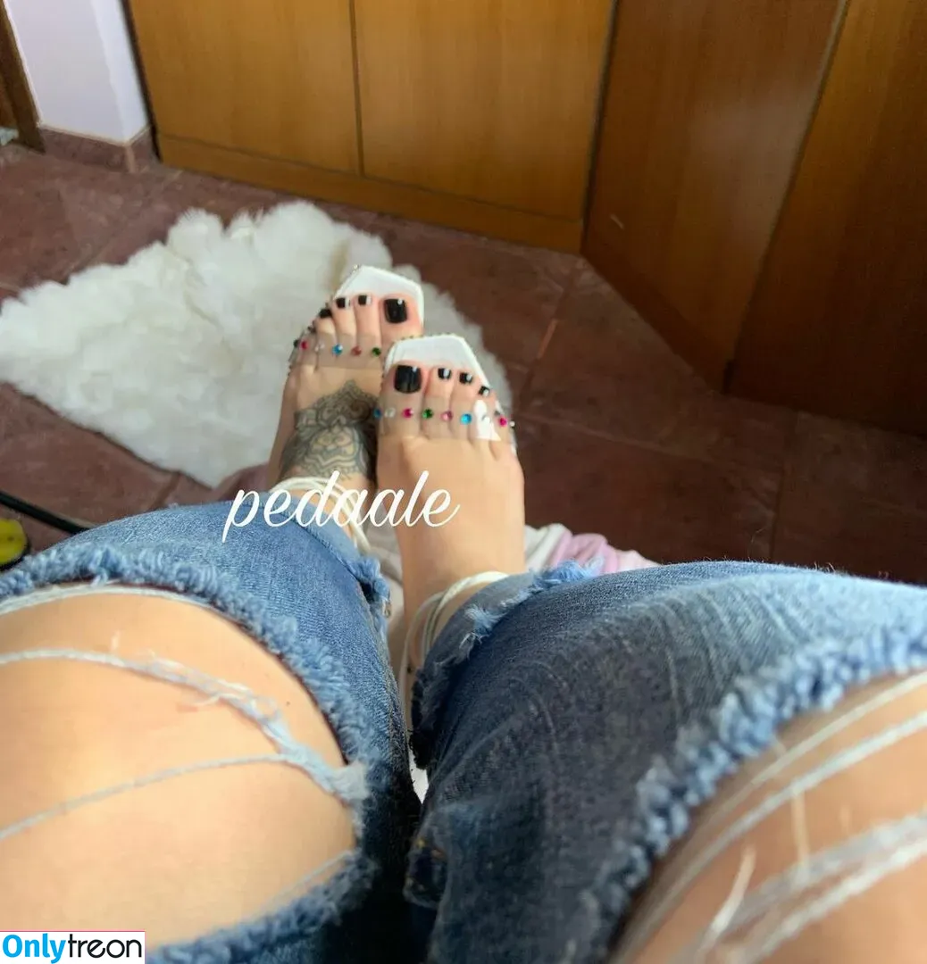 Pedaale голая photo #0088 (pedaale9 / pezinhosdaale)