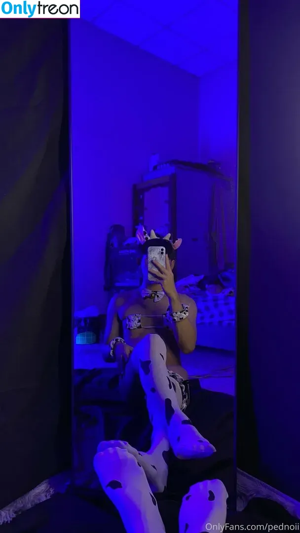 pednoii nude photo #0007 (_pednoii_)