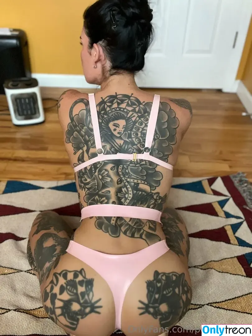 Peechfuzzzz nude photo #0682 (peechfuzzzzz)