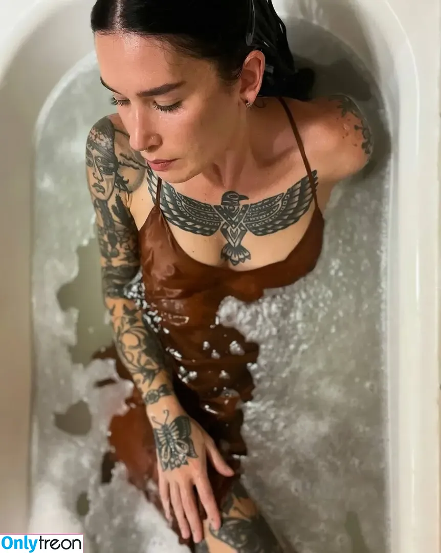 Peechfuzzzz nude photo #0705 (peechfuzzzzz)