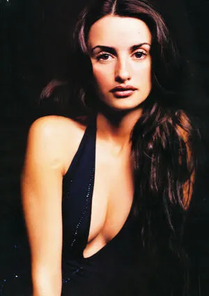 Penélope Cruz / penelopecruzoficial nude photo #0098