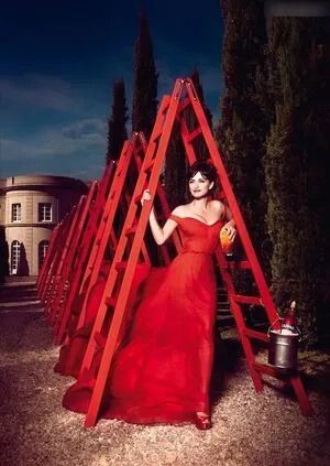 Penélope Cruz / PenelopeCruzOfi / penelopecruzoficial nude photo #0182