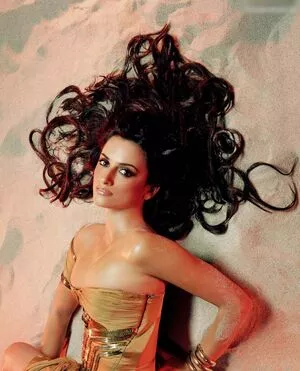 Penélope Cruz / PenelopeCruzOfi / penelopecruzoficial nude photo #0208