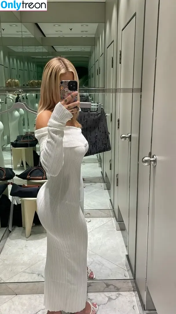 peraroeleonora nude photo #0025 (eleonoraof)