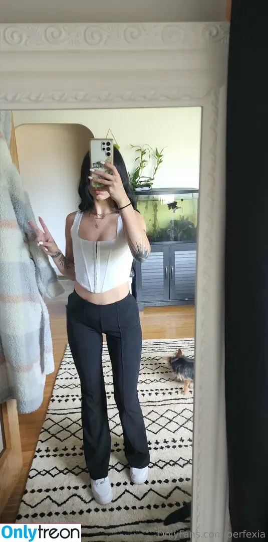 Perfexia nude photo #0011 (perfexiaa)