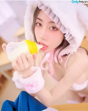 Peroro Ou / petiteasian.peroro nude photo #0057