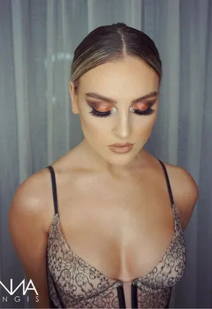 Perrie Edwards / perrieedwards фото голая #0075