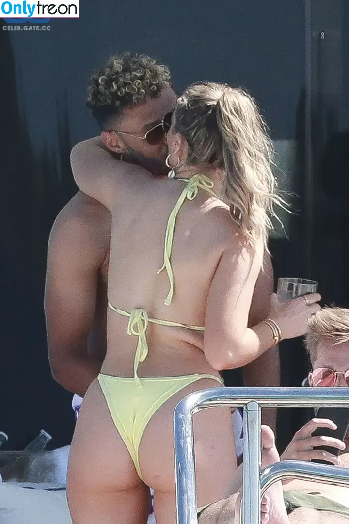 Perrie Edwards nude photo #0405 (perrieedwards)