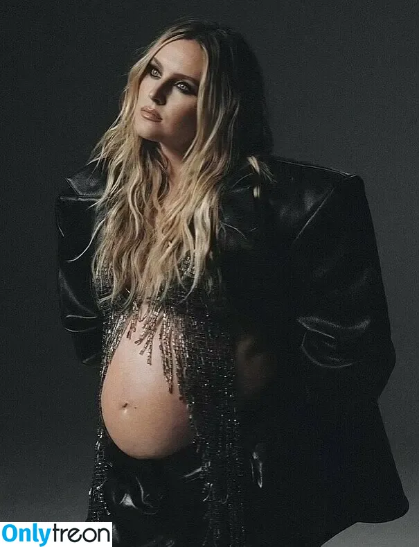 Perrie Edwards nude photo #0478 (perrieedwards)
