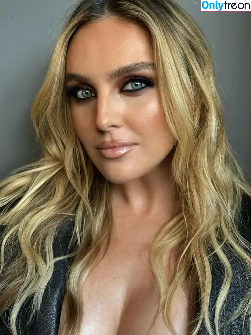 Perrie Edwards голая photo #0485 (perrieedwards)