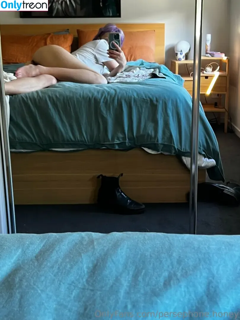persephone.honey nude photo #0047 (honey.persephone)