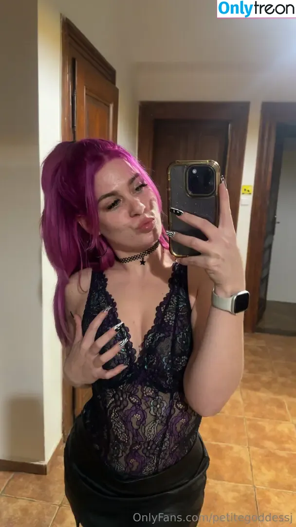 petitegoddessj nude photo #0019 (xpetitegoddessx)