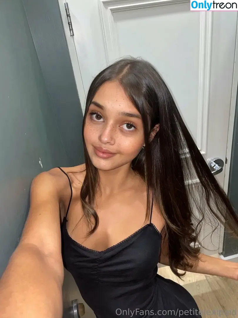 Petitelexi4ever nude photo #0050 (lexy4ever)