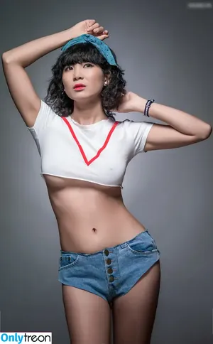 Petsha / petsha.nguyen nude photo #0055