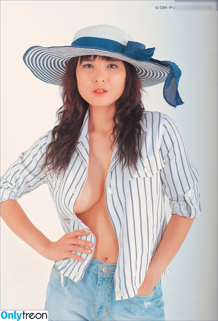 Petsha nude photo #0052 (petsha.nguyen)