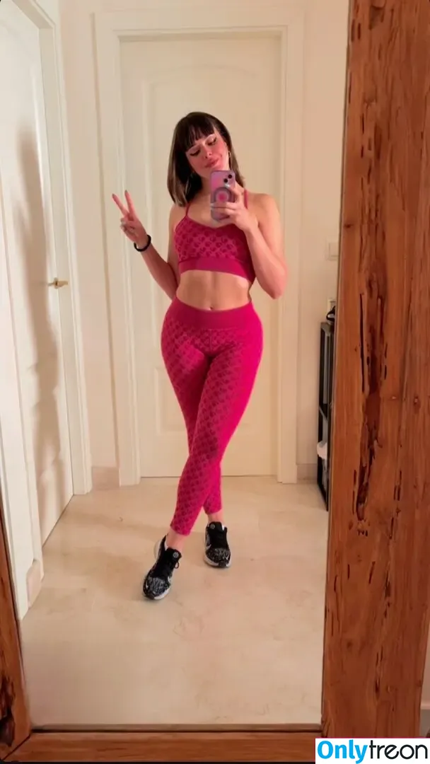 Pettans nude photo #0180 (karynarodriguez / pettansgames)