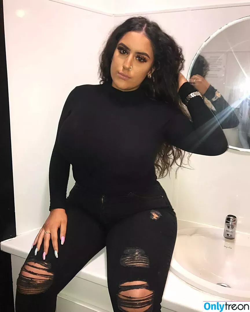 Pettiana | Cypriotmami nude photo #0076 (Busty Turkish / cypriotmami)