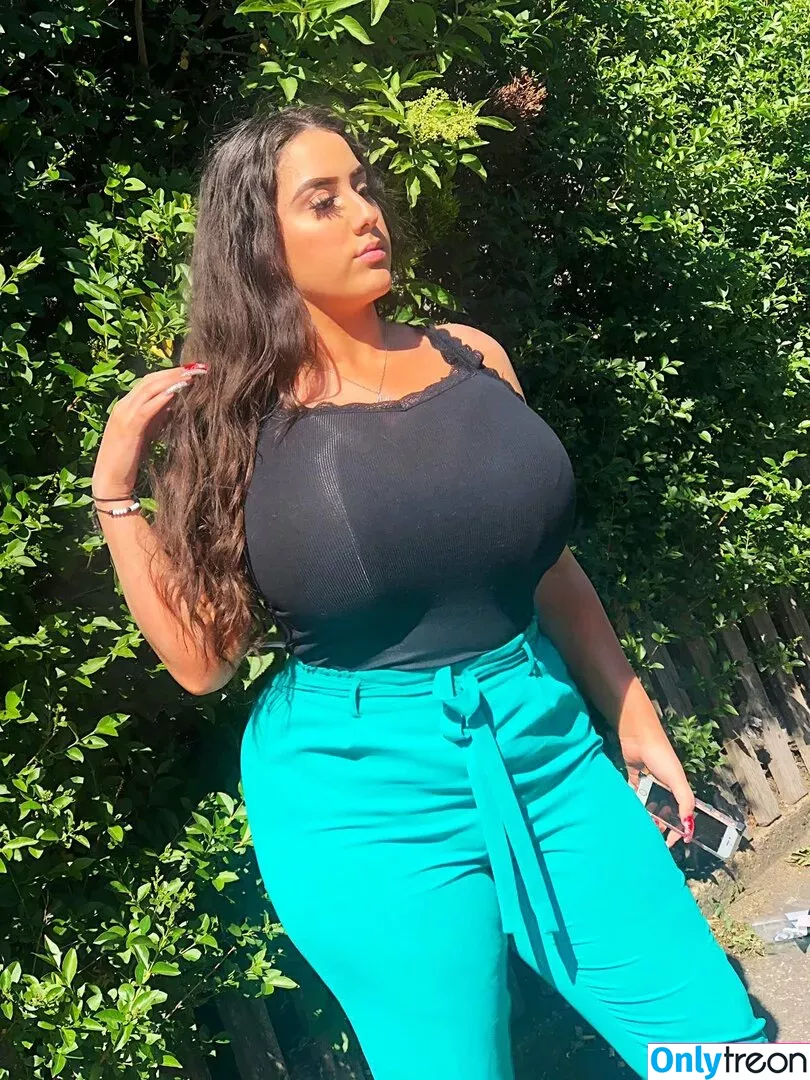 Pettiana | Cypriotmami nude photo #0100 (Busty Turkish / cypriotmami)